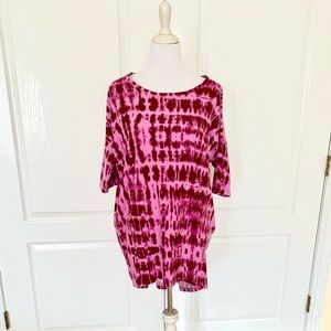 LulaRoe Irma magenta/pink tie-dyed shirt